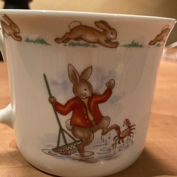 Royal Doulton Bunnykins 1984 - Picture 5 of 7